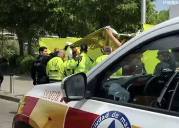 Muere un menor de edad apuñalado por un joven desde un patinete en Madrid