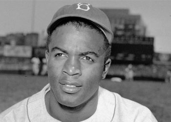 MLB rinde homenaje al legado de Jackie Robinson en su día