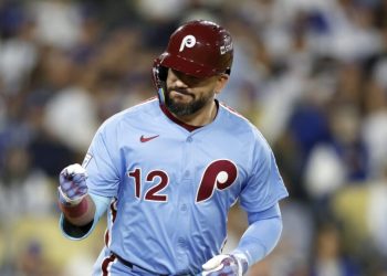 Schwarber llega a 350 jonrones y Crawford deja en el terreno a los Gigantes