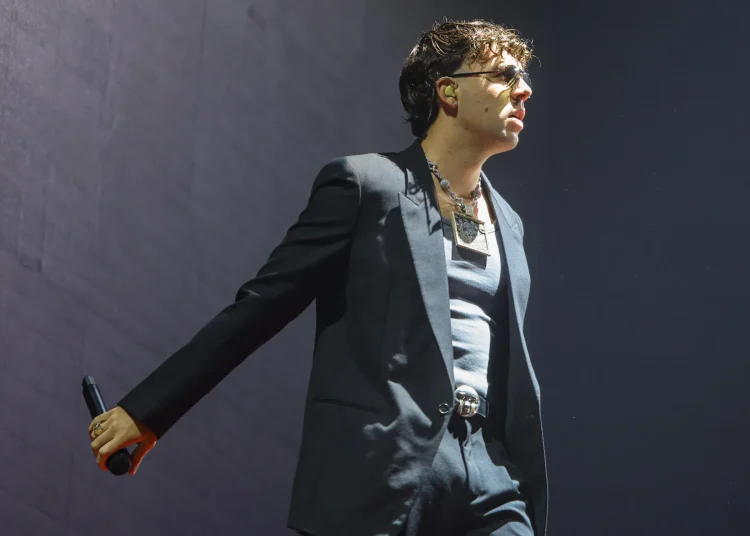 Quevedo calienta su nuevo disco: El Baifo está en casa, mañana algo va a pasar en la isla