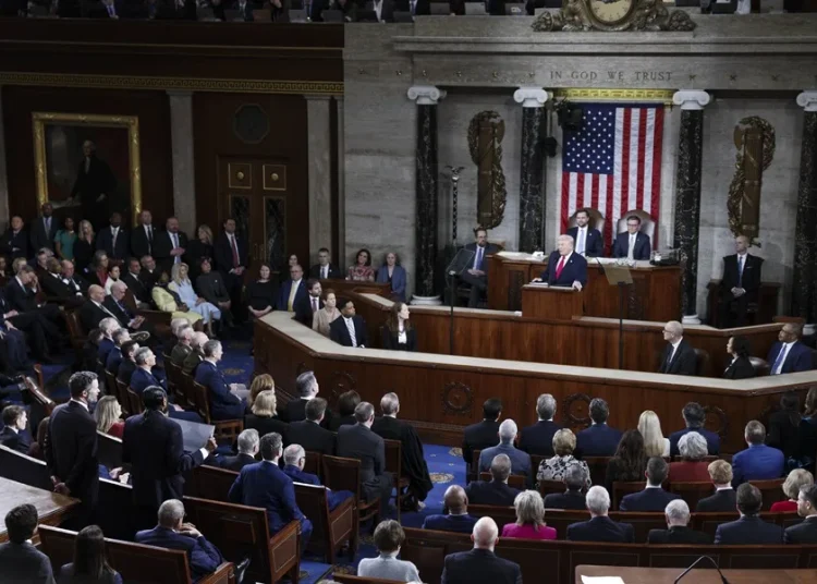 El Senado de EE.UU. falla en intento de limitar posibles acciones militares de Trump en Cuba