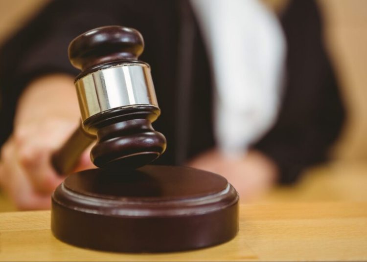 Condena de 20 años de prisión para hombre por agresión física y sexual contra mujer y niña de seis años en SDE