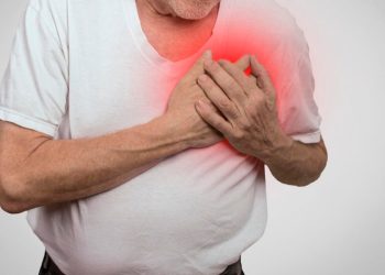 Hombre fallece tras sufrir infarto mientras recibía atenciones médicas en Barahona