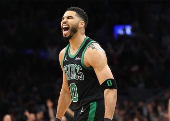 Celtics derrotan a Raptors y amplían ventaja sobre Knicks en el Este