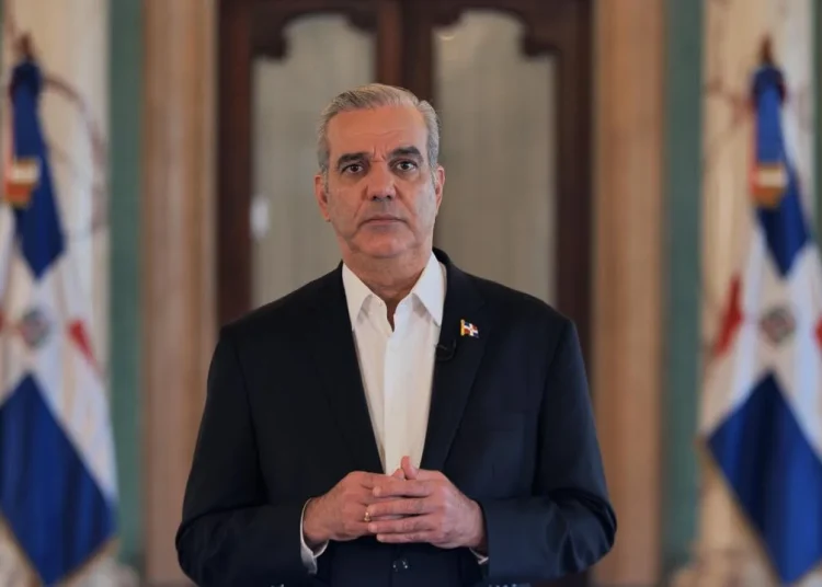 Abinader acudirá al COE para evaluar efectos de la vaguada en el país