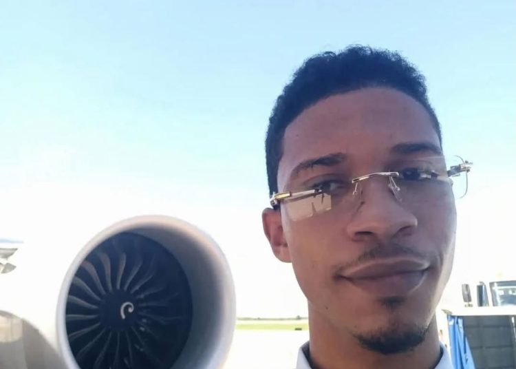 Investigan muerte de joven hallado en baño del Aeropuerto de Punta Cana