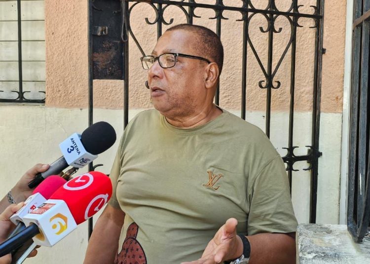 Padre exige justicia por muerte de su hija en El Farolito; acusa a familiares del sospechoso de “encubrimiento”