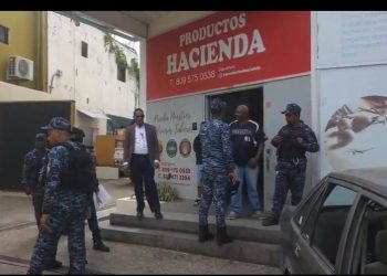Salud Pública cierra temporalmente fábrica de lácteos en Santiago por violar normas sanitarias