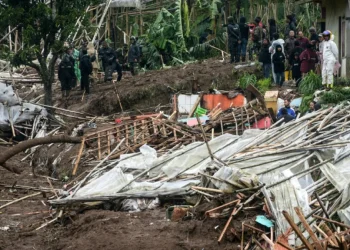 Nueve personas mueren sepultadas por un alud en una mina ilegal en el oeste de Indonesia