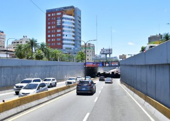 Obras Públicas anuncia cierre temporal del paso a desnivel de la 27 de Febrero con Tiradentes
