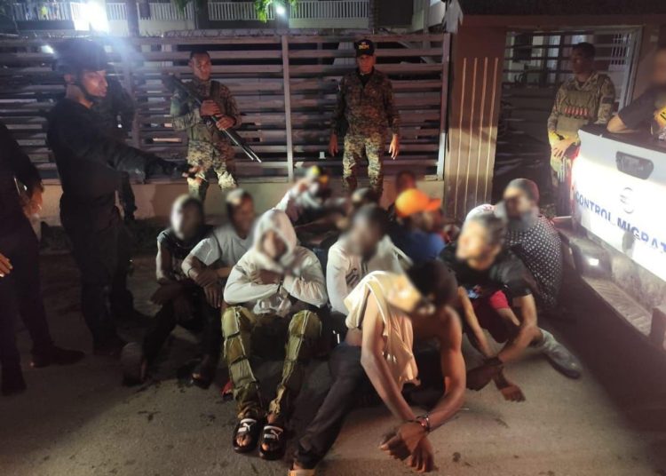 Migración detiene a 1,109 extranjeros irregulares; Santo Domingo y Elías Piña lideran detenciones