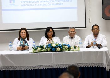 Hospital Robert Reid Cabral presenta nuevo protocolo para reforzar prevención de infecciones hospitalarias