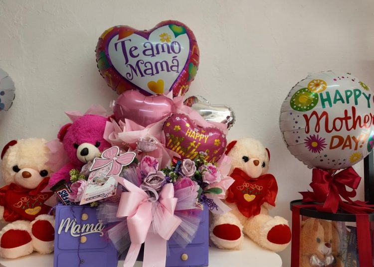 Ventas en floristerías se mantienen lentas a tres días del Día de las Madres