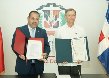 RD y Trinidad y Tobago firman acuerdo aéreo para impulsar el turismo
