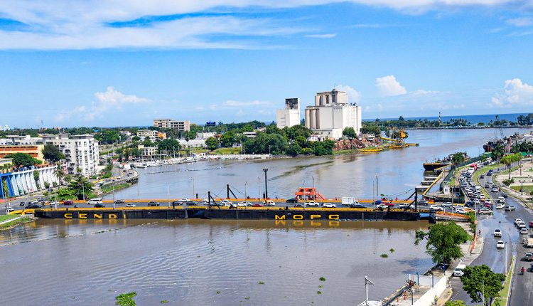 Cierres temporales afectan tránsito en la 27 de Febrero con Tiradentes y el puente flotante sobre el Ozama