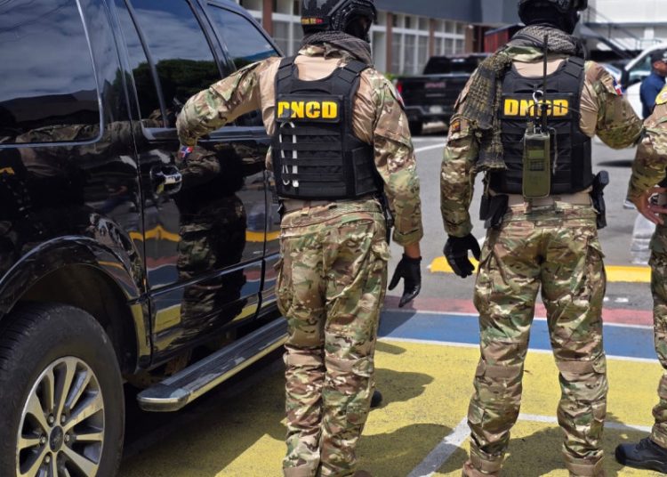 RD extradita a dominicano acusado de robo y porte ilegal de armas en EE.UU.