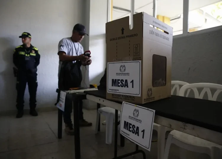 Colombia vota en primera vuelta para elegir al sucesor del presidente Gustavo Petro