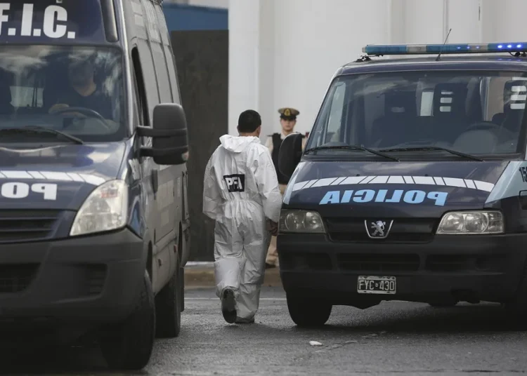 Hallan restos humanos en el descampado donde buscaban a una menor desaparecida en Argentina