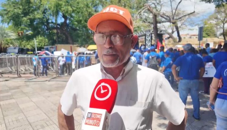 Ciudadanos dicen Día del Trabajador les encuentra “desprotegidos y con sus derechos amenazados”