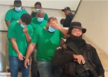 Trasladan a implicados en presunto fraude electrónico a entidad bancaria para conocimiento de coerción