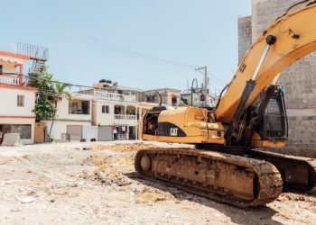 MIVHED avanza en transformación de Los Praditos con finalización de demoliciones en calle 9 y 11