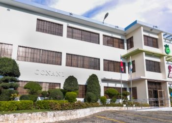 Conani suspende personal de centro residencial tras muerte de adolescente