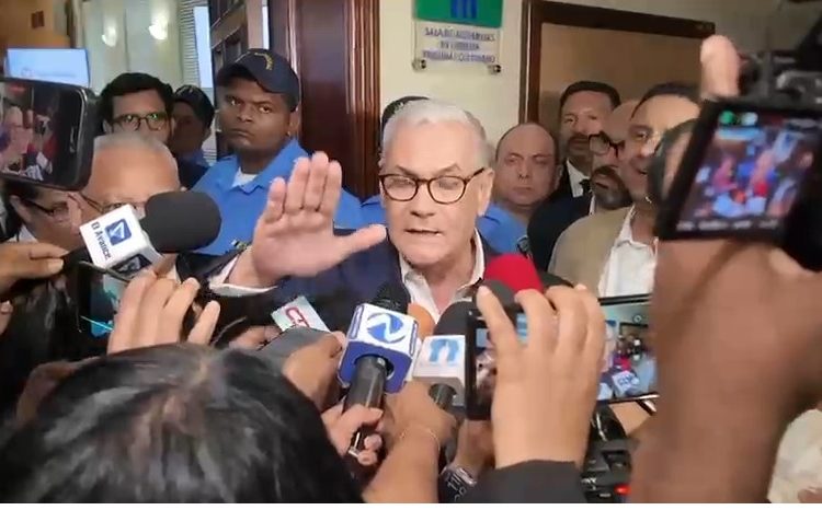 “Voy por todo”: Gonzalo Castillo reafirma aspiraciones presidenciales para 2028