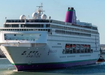Confirman brote de gastroenteritis en el crucero de Burdeos con 1.700 personas confinadas