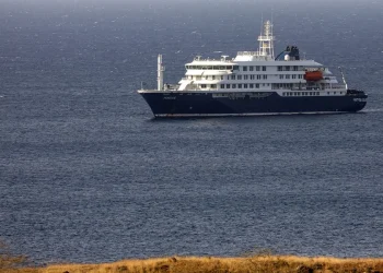 Tres personas vinculadas al crucero con hantavirus están en aislamiento en Canadá