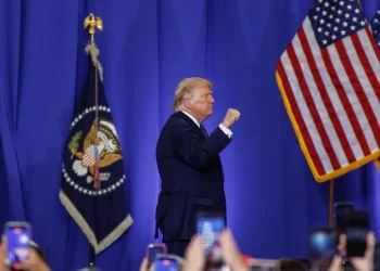 Trump asegura que Irán “nunca tendrá un arma nuclear” y afirma que la guerra “se resolverá pronto”