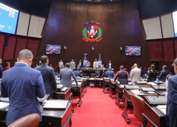 Diputados aprueban proyecto que permitiría multas, arrestos y cierres durante estados de emergencia