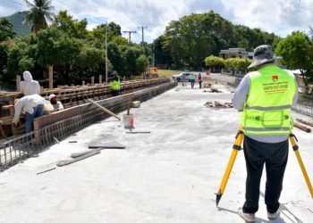 MOPC: Avanza a ritmo acelerado el puente de Los Hierros