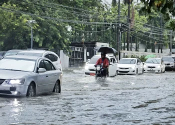 Indomet prevé aguaceros aislados en el interior y temperaturas calurosas este sábado