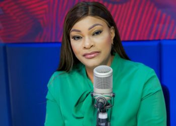 Diputada Altagracia de los Santos pide cese de «linchamiento» contra Redondo Llenas: «Ya la justicia cumplió»
