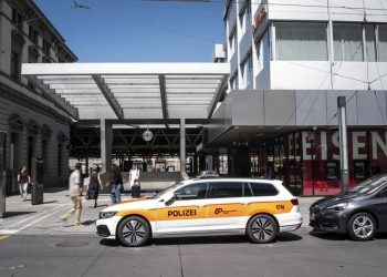 Tres personas heridas en ataque con arma blanca en una estación de tren en Suiza