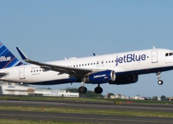 JetBlue explica cancelación de rutas desde Newark y refuerza operaciones entre Florida y República Dominicana