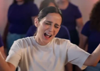 Julieta Venegas revive “La Niña Futbolista” con un mensaje de inclusión rumbo al Mundial 2026