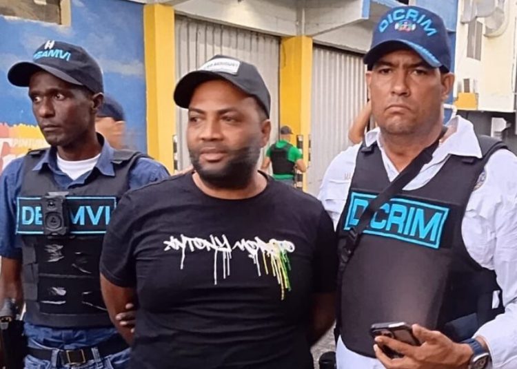 Aplazan audiencia contra “Keka” por presunta violencia de género en Sánchez Ramírez