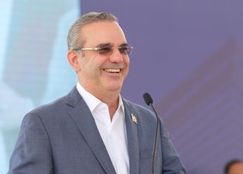 Abinader participará como orador principal en Congreso Mundial de Zonas Francas en Panamá