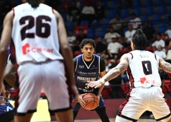 Gigantes evitan colapso en el último cuarto; vencen a Marineros