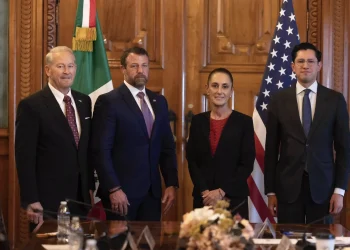 México y EE.UU. acuerdan colaboración con «respeto» tras reunión de Sheinbaum y Mullin