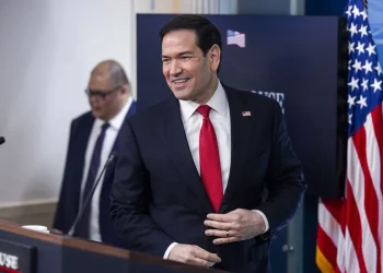 Marco Rubio viaja a Roma para reconducir la relación con el papa León XIV y Giorgia Meloni