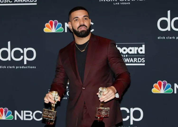 Drake destrona a Michael Jackson como el solista con más números 1 de la historia en Billboard