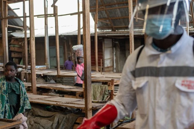 Unión Africana: Diez países corren un alto riesgo por el brote de ébola de RDC y Uganda