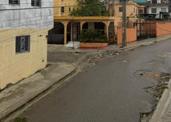 Residentes de Vista Bella en SDN denuncian apagón de más de 20 horas