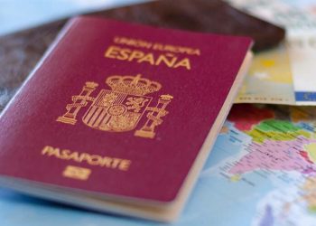 Dominicanos figuran entre los principales grupos que obtienen la nacionalidad española, según el INE