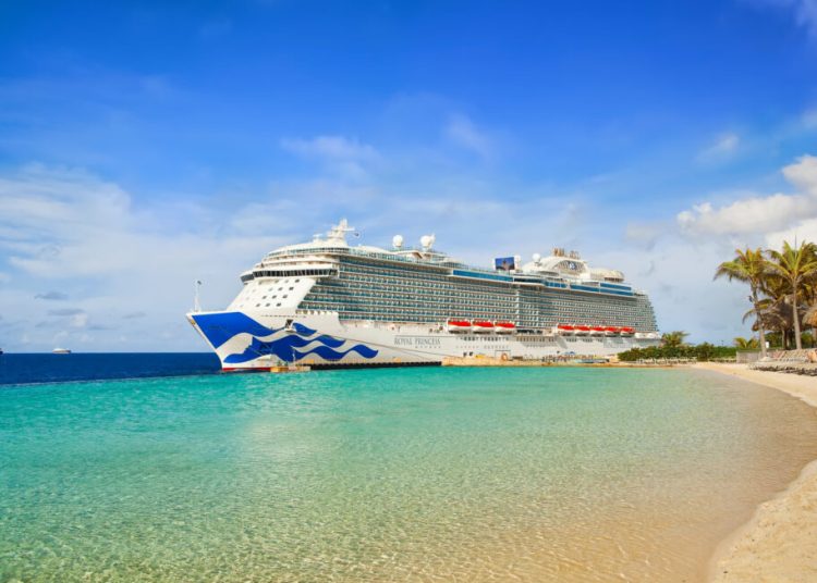 Salud Pública descarta riesgos mayores tras inspección del crucero en Puerto Plata