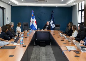 RD marca un hito regional en inclusión financiera al adoptar el WE Finance Code