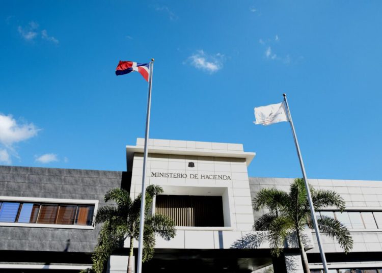 Pobreza monetaria bajó 2.6% en el primer trimestre de este año