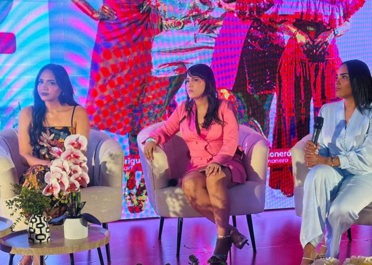 Beauty Fest Olé 2026 inicia con panel sobre cargas emocionales y empoderamiento femenino